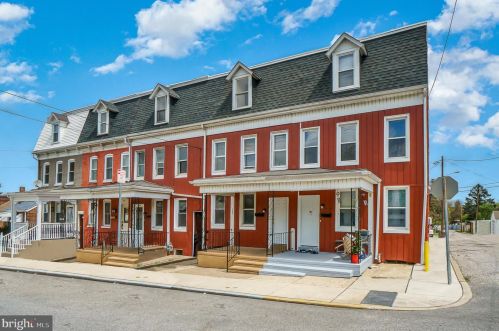 721 Girard Ave, York, PA 17403-2826