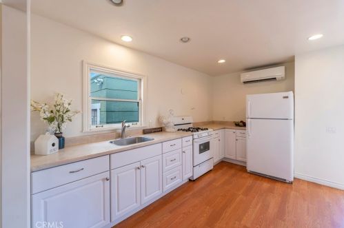 816 Dickel St, Anaheim CA  92805-1805 exterior