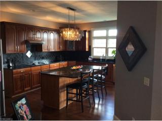 955 Sweet Grass Cir, Aurora OH  44202-5106 exterior