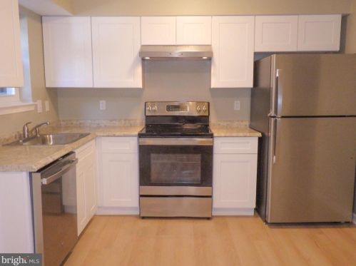 725 44 St, Philadelphia PA 19104-2910 exterior