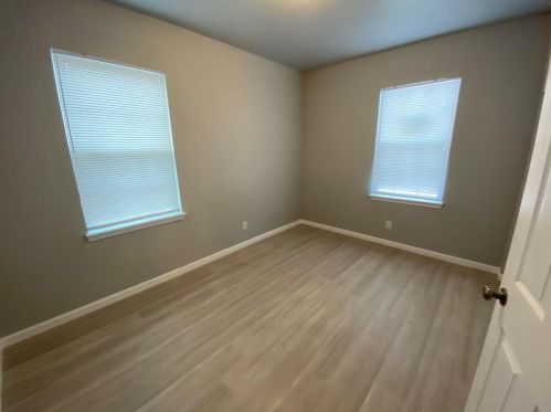912 Leuda St, Fort Worth TX  76104-3630 exterior