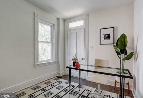 527 Howard Ave, Lancaster PA  17602-4421 exterior