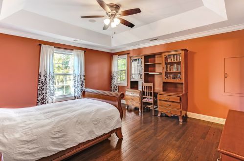 6116 County Line Rd, Willowbrook IL  60527-5719 exterior