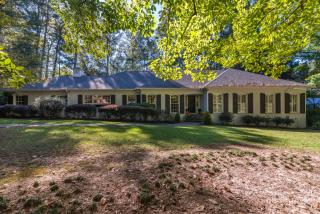 1300 Peachtree Battle Ave, Atlanta GA  30327-1424 exterior