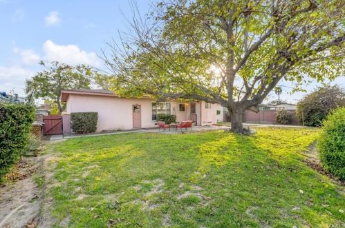 2569 Rome Ave, Anaheim CA  92804-4019 exterior