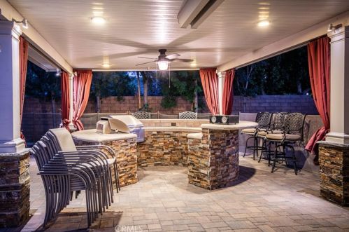 16352 Sierra Heights Dr, Riverside CA  92503-8457 exterior