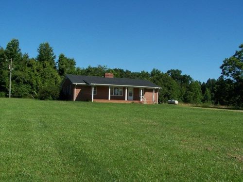 2361 Lake Gaston Dr, Gasburg, VA 23857-2125