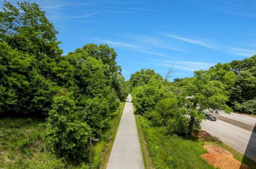 300 Holderness St, Atlanta GA  30310-1306 exterior