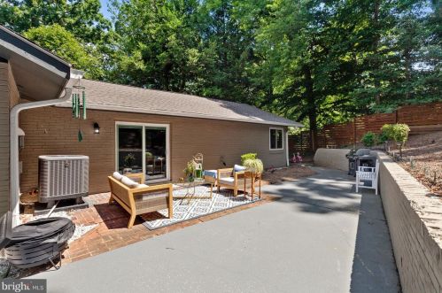 2912 Newcastle Ave, Silver Spring MD 20910-1216 exterior