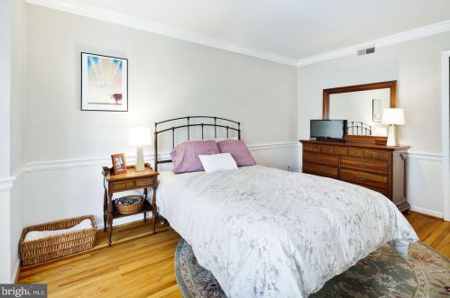 115 The Mews, Tavistock NJ exterior