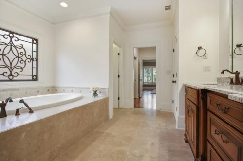 34 High Top Cir, Atlanta GA  30328-5934 exterior