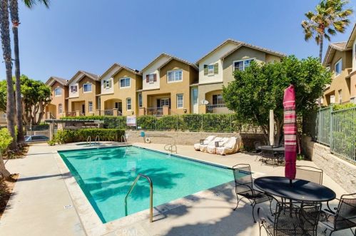 23415 Vermont Ave, Torrance CA  90502-3013 exterior