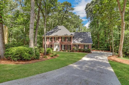 3416 Starwood Trl, Lilburn, GA 30047-2445
