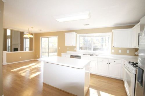 11660 Carriage Park Ln, Duluth, GA 30097-1454
