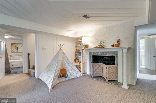 2218 Osborn Dr, Silver Spring MD 20910-1323 exterior