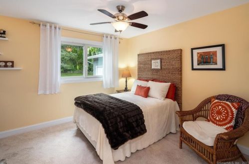 26 Grey Hollow Rd, Norwalk CT  06850-1305 exterior