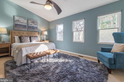 125 Kinsman View Cir, Silver Spring MD 20901-1600 exterior