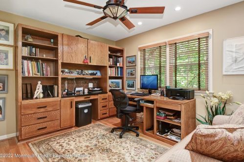 20 Fox Hill Rd, Middletown NJ 07748-2911 exterior