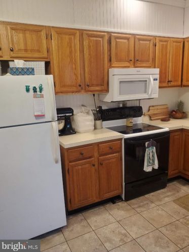 459 Strawberry St, Lancaster PA  17602-4465 exterior