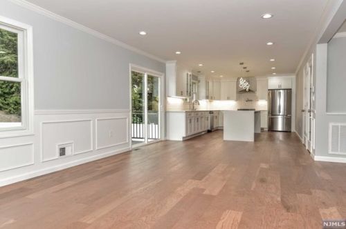 515 Anderson Ave, Wood-Ridge NJ  07075-2309 exterior