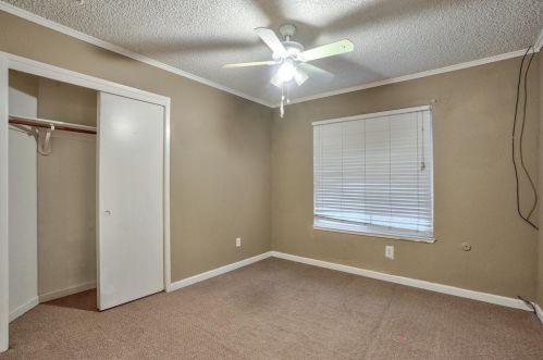 725 Bennington Ave, Turlock CA 95382-0306 exterior