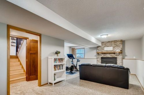 2380 Helena Rd, Saint Paul MN  55128-4910 exterior