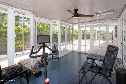 1309 Sapphire Dr, Santa Maria CA  93454-3257 exterior