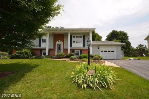 108 Orchard Cir, Hamilton, VA 20158-9734