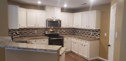 224 Canterbury Dr, Conroe TX  77303-1852 exterior