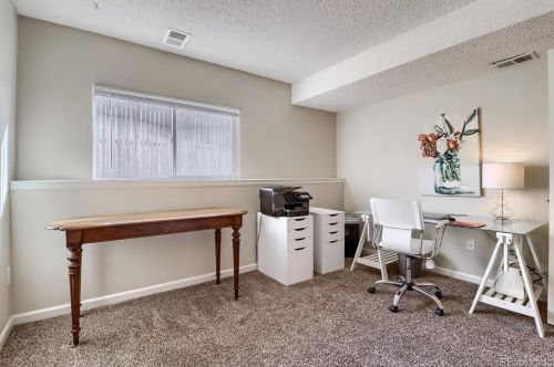 990 Zeno Way, Aurora CO 80017-3394 exterior