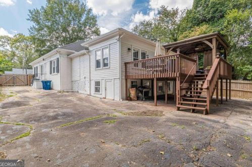 1339 Elizabeth Ln, Atlanta GA  30344-1724 exterior