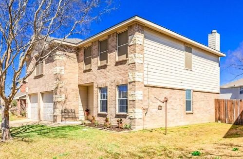 8440 Shallow Creek Dr, Fort Worth TX  76179-4367 exterior