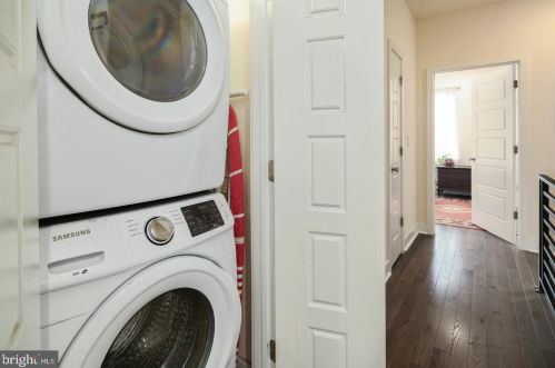 1315 20 St, Philadelphia PA 19146-4303 exterior