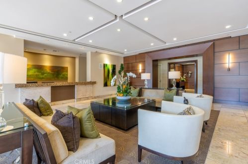 5082 Scholarship, Irvine CA  92612-5695 exterior