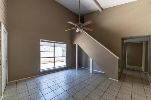 2825 Forest Park Blvd, Fort Worth TX  76110-2865 exterior