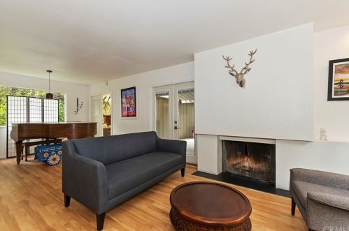 390 Grass Valley Rd, Lake Arrowhead, CA