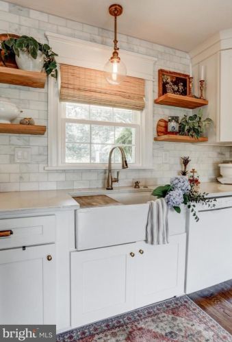 1220 Country Club Dr, Lancaster PA  17601-5208 exterior