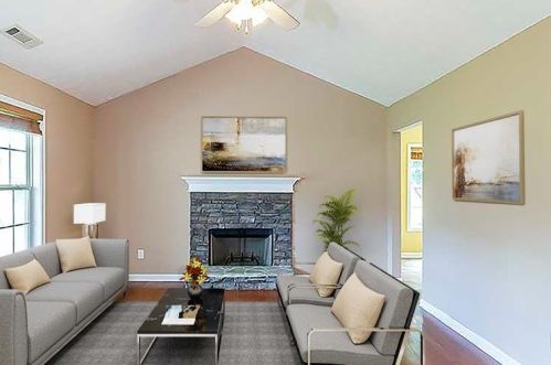 205 Mills Creek Ln, Porterdale, GA 30016-2594