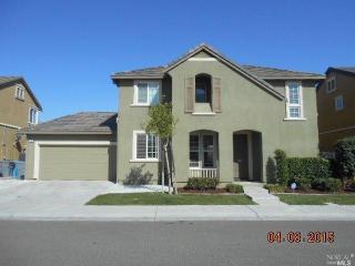 2102 Newcastle Dr, Vacaville, CA 95687-8230
