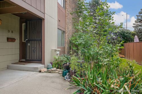 3 Boulder Ct, Palos Hills, IL 60465-2227
