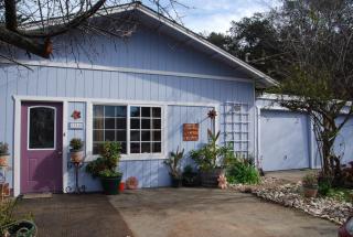 19145 Mallory Canyon Rd, Salinas, CA 93907-1205