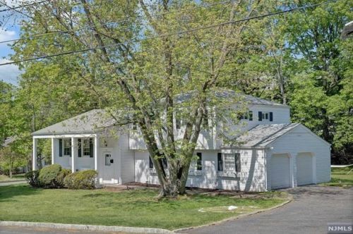 16 Connel Dr, Town Center, NJ 07052-1336