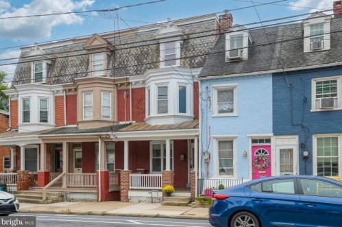 232 Walnut St, Lancaster PA  17602-2342 exterior