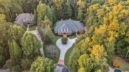 8186 Hewlett Rd, Atlanta, GA 30350-3501