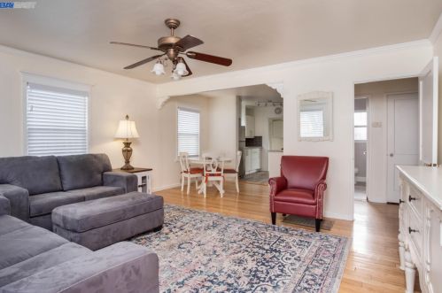 52 Alpine Ave, Stockton, CA 95204-3402