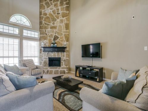 9800 Makiposa Ln, Fort Worth TX  76177-3020 exterior