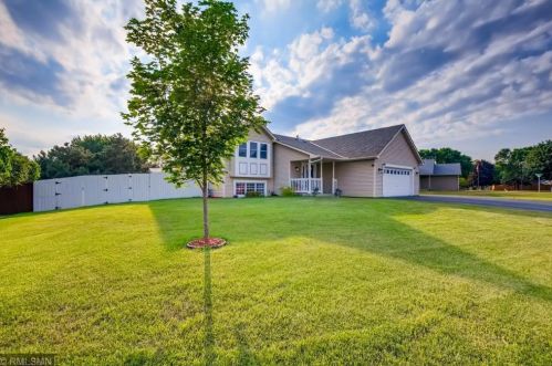 1733 Ashland Ave, Grey Cloud Island, MN 55071-1476