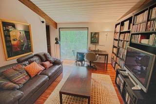 1436 Poinsett Dr, Chapel Hill NC  27517-9233 exterior