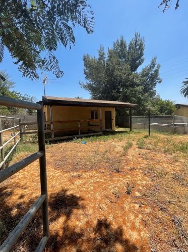 9045 Bellegrave Ave, Riverside, CA 92509-2737