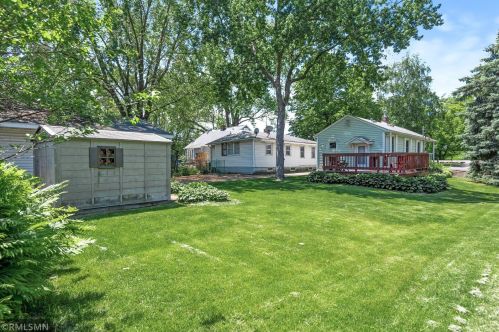 521 Geneva Ave, Saint Paul MN  55128-6421 exterior
